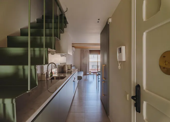 Casa Flor Boutique Mid-term Monthly